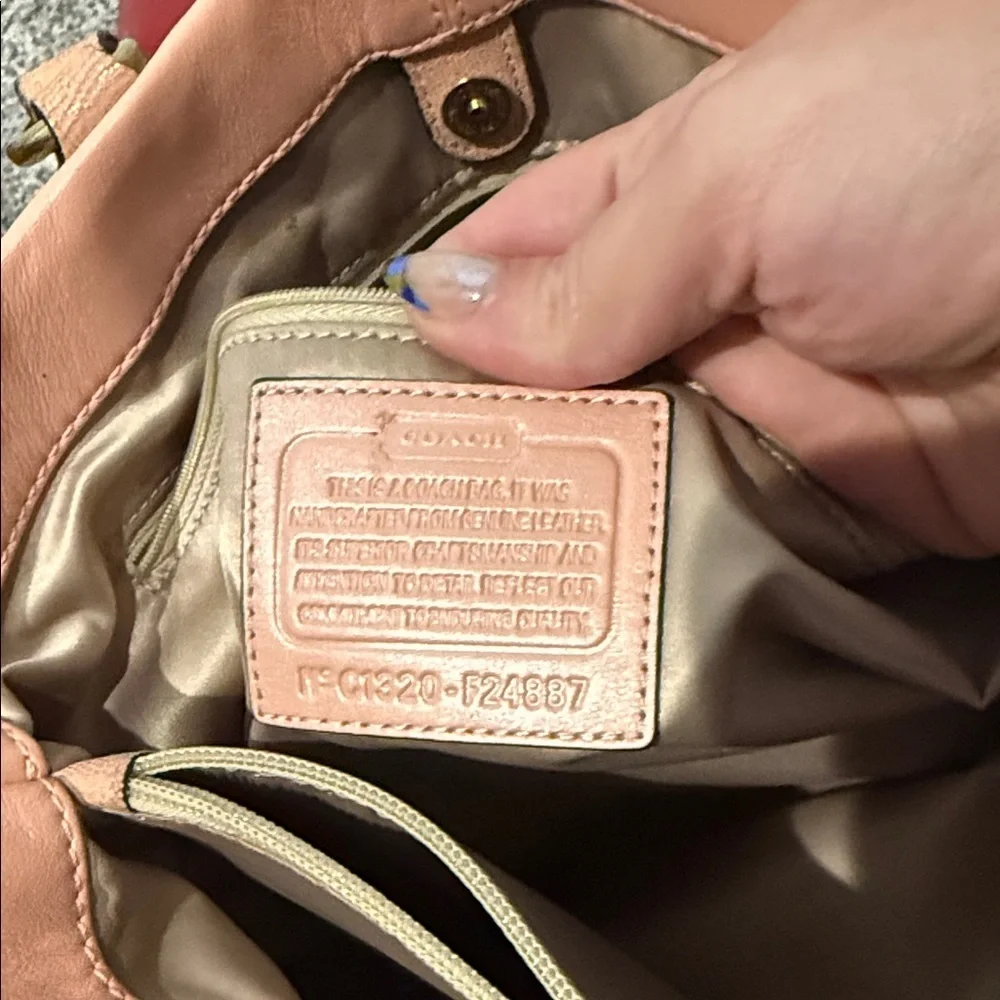 Coach Peach and Tan Leather Pink Shoulder Bag tote purse vintage designer y2k - Picture 12 of 14